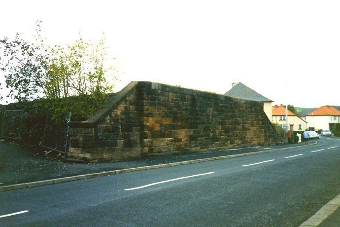 This bridge is at the junction of Greenlaw Drive and the recently built Greenlaw Gardens.
