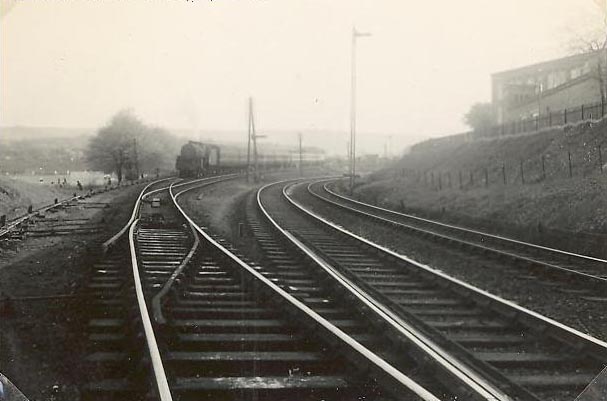 Potterhil Branch Line - Ferguslie Mill  on right - copyright 1953 GH Robin 